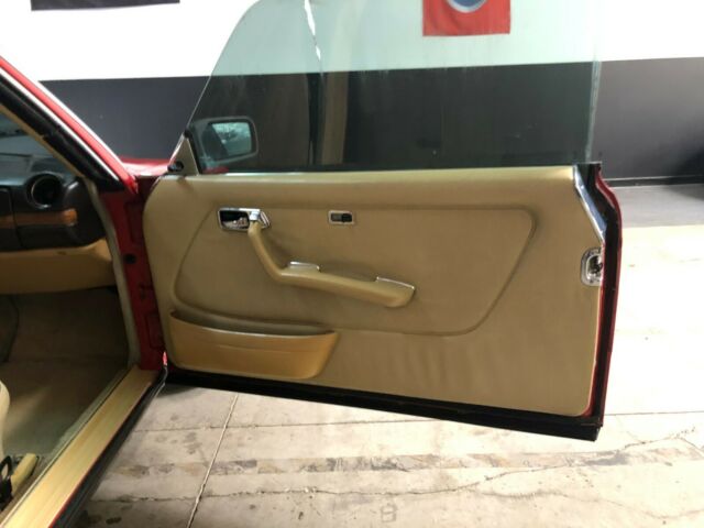 1982 Mercedes-Benz 300-Series - photo 8