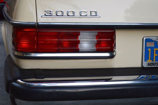 1982 Mercedes-Benz 300-Series 300CD turbo diesel coupe - photo 12