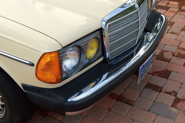 1982 Mercedes-Benz 300-Series 300CD turbo diesel coupe - photo 11