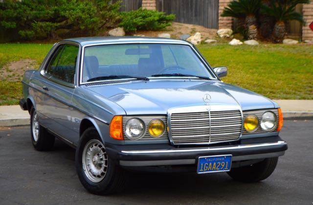 1982 Mercedes-Benz 300-Series 300cd turbo diesel 2 door coupe gorgeous - photo 2