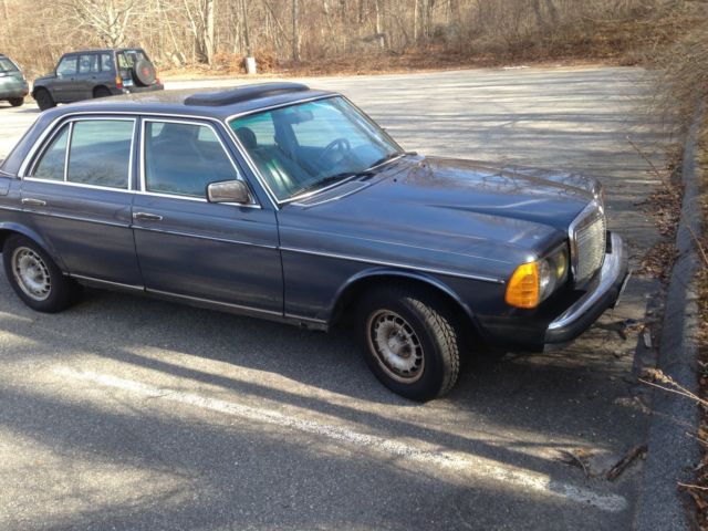 1982 Mercedes-Benz 300-Series - photo 5