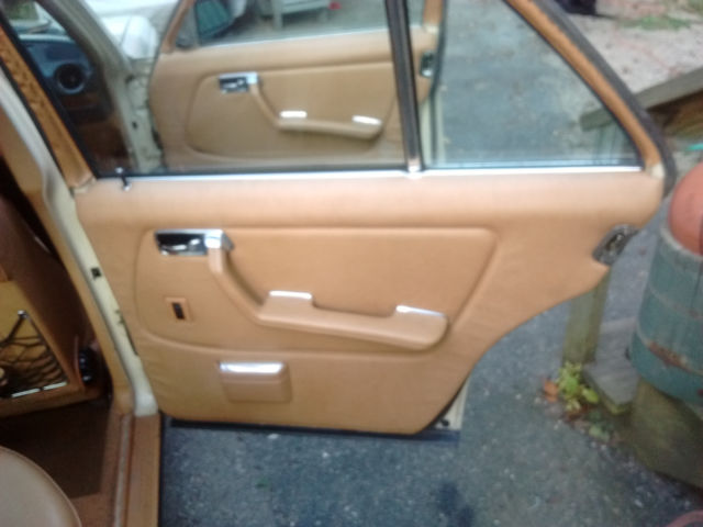 1982 Mercedes-Benz 300-Series W123 - photo 10