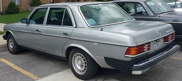 1982 Mercedes-Benz 300-Series - photo 8