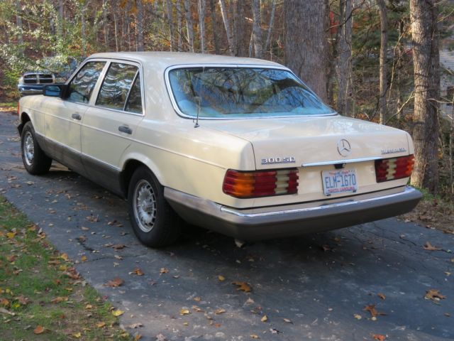 1982 Mercedes-Benz 300-Series - photo 4