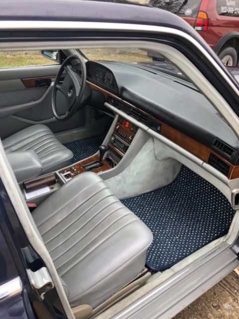 1982 MERCEDES 300SD... only 93K miles 1982 Mercedes Benz 300 SD Zebrano wood interior trim