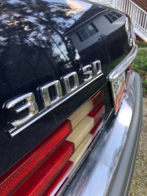 1982 Mercedes Benz 300 SD Zebrano wood interior trim - photo 12