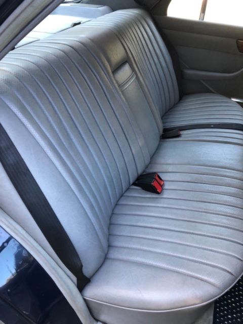 1982 Mercedes Benz 300 SD Zebrano wood interior trim - photo 6