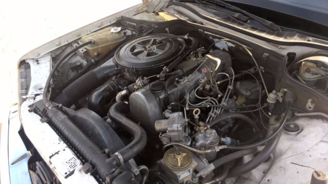 1982 Mercedes-Benz 300-Series - photo 11