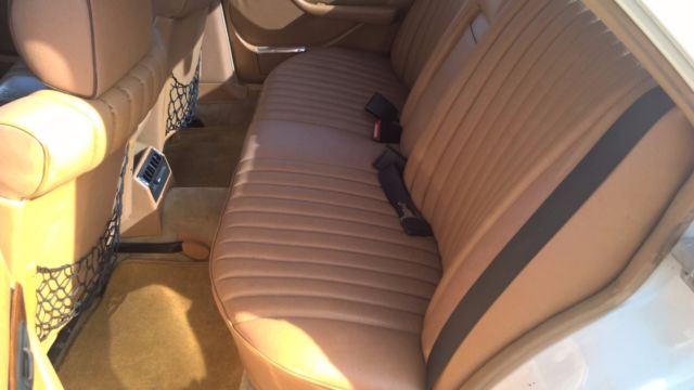 1982 Mercedes-Benz 300-Series - photo 13