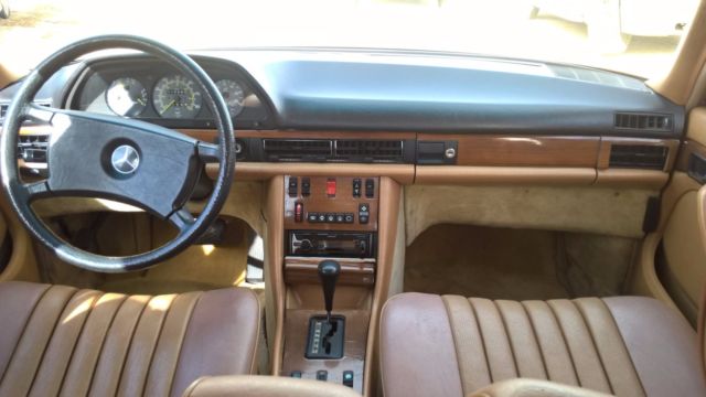 1982 Mercedes-Benz 300-Series - photo 7