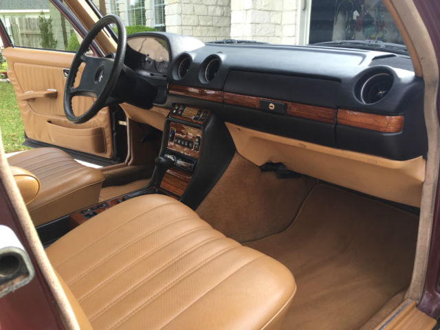 1982 Mercedes-Benz 300-Series - photo 4