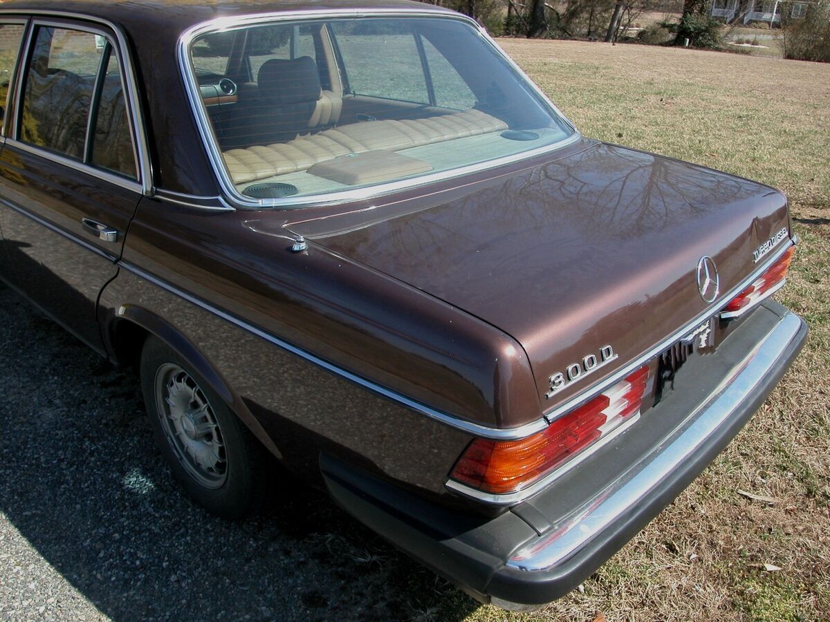 1982 Mercedes-Benz 300-Series - photo 13