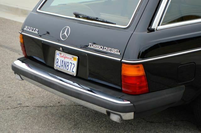 1982 Mercedes-Benz 300-Series 300TD wagon turbo diesel 3rd seat leather - photo 12