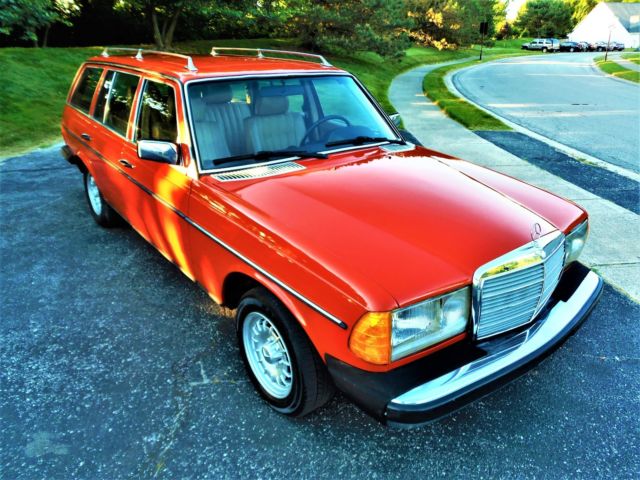 1982 Mercedes-Benz 300-Series TURBODIESEL WAGON NO RESERVE - photo 11
