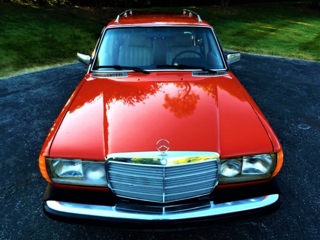 1982 Mercedes-Benz 300-Series TURBODIESEL WAGON NO RESERVE - photo 12