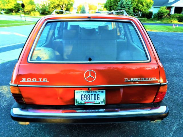 1982 Mercedes-Benz 300-Series TURBODIESEL WAGON NO RESERVE - photo 6