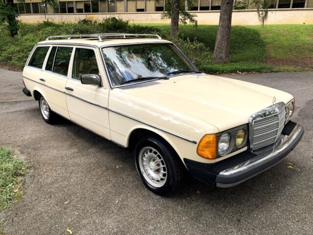 1982 Mercedes-Benz 300-Series 300TD*Diesel Wagon*W123*NO RESERVE! - photo 12
