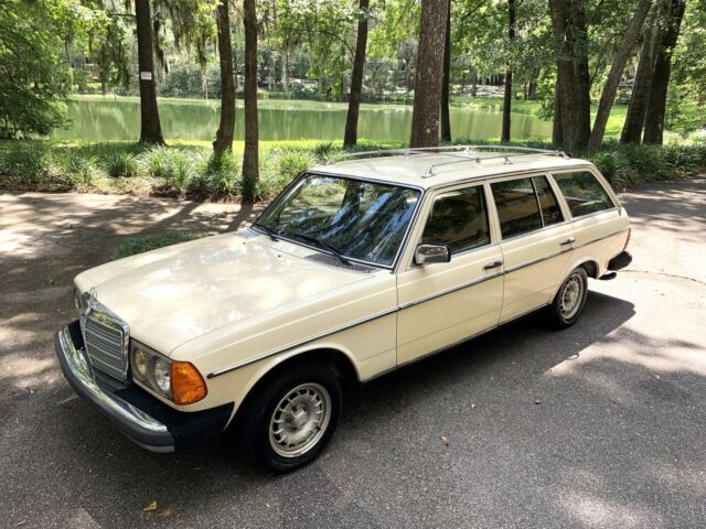 1982 Mercedes-Benz 300-Series 300TD*Diesel Wagon*W123*NO RESERVE! - photo 4