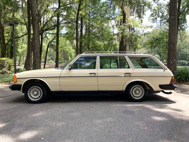 1982 Mercedes-Benz 300-Series 300TD*Diesel Wagon*W123*NO RESERVE! - photo 5