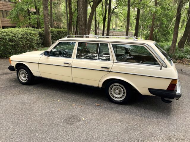 1982 Mercedes-Benz 300-Series 300TD*Diesel Wagon*W123*NO RESERVE! - photo 6