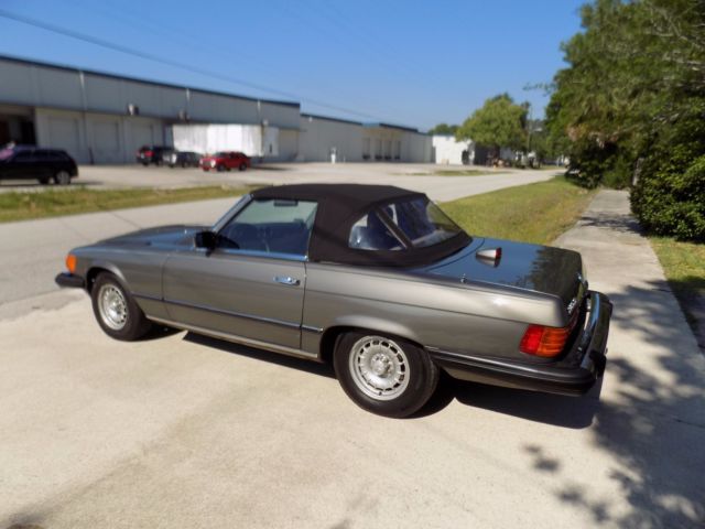 1982 Mercedes-Benz 300-Series 380sl - photo 3