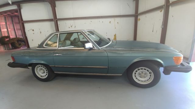 1982 Mercedes-Benz SL-Class SL CONVERTIBLE - photo 2