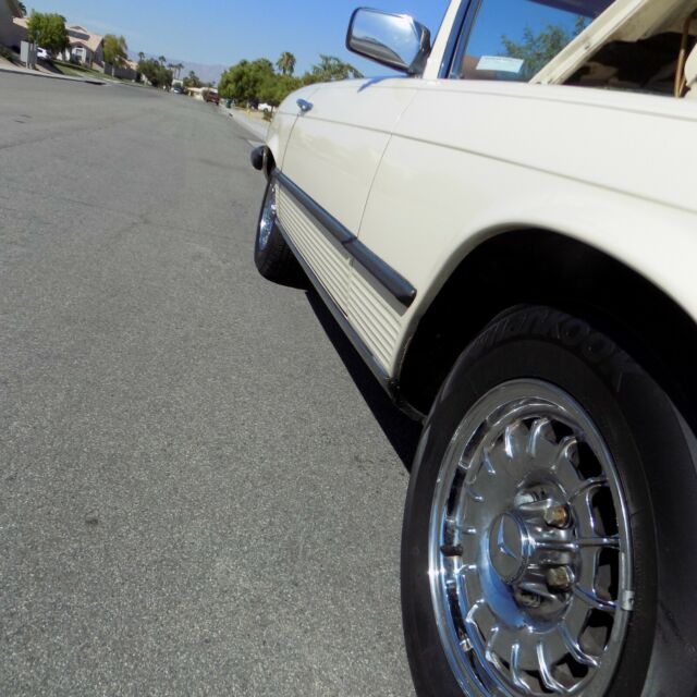 1982 Mercedes-Benz 300-Series 380SL - photo 6