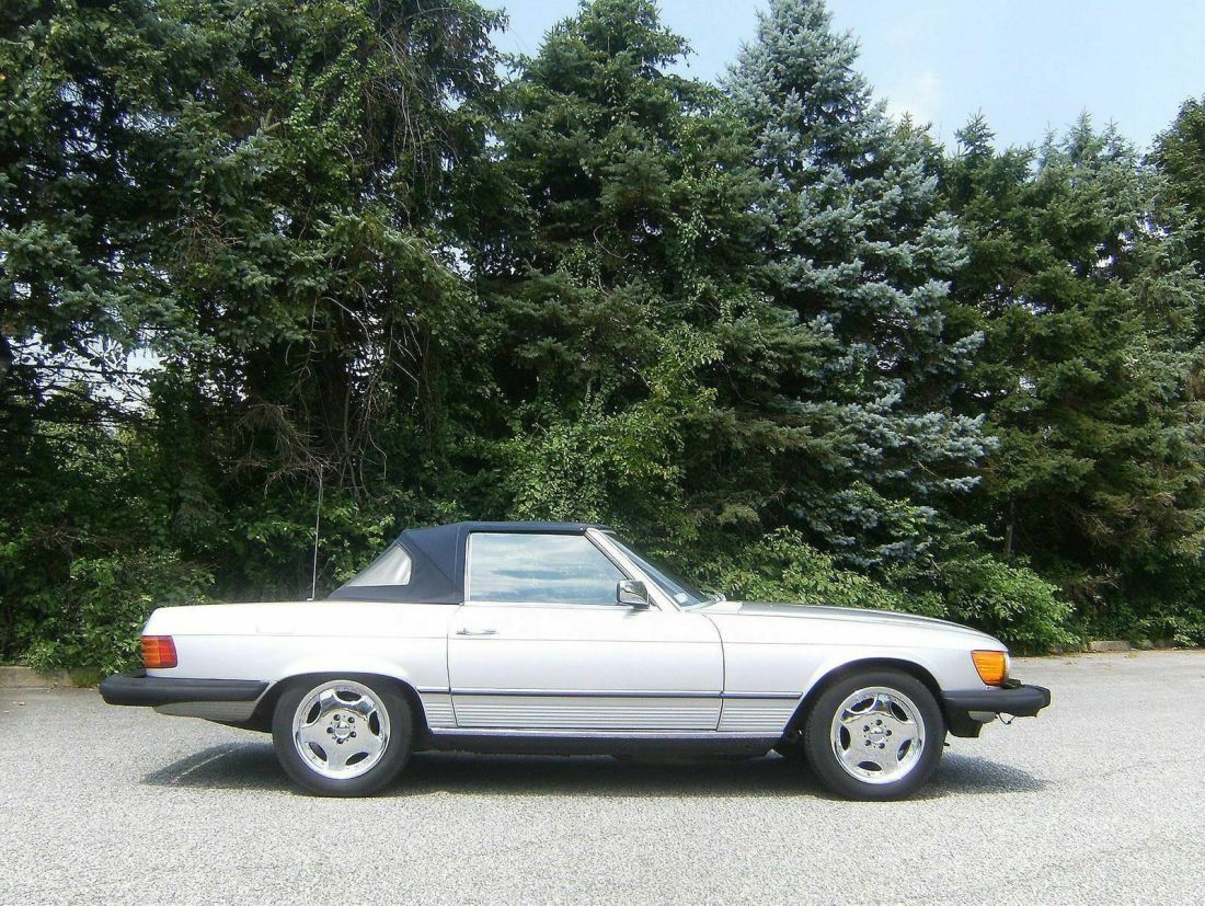 1982 Mercedes-Benz SL-Class Convertible - photo 2