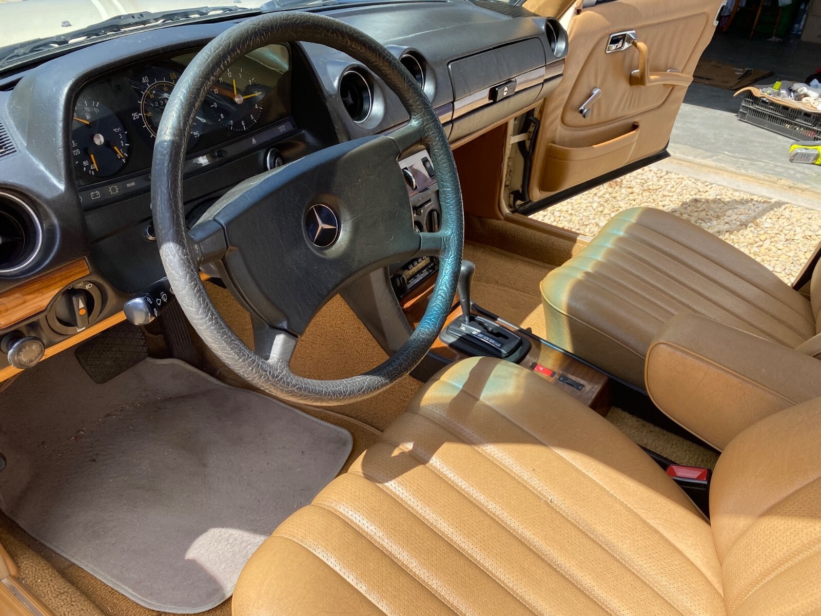 1982 Mercedes-Benz 200-Series W123 240 Diesel Sedan - photo 6