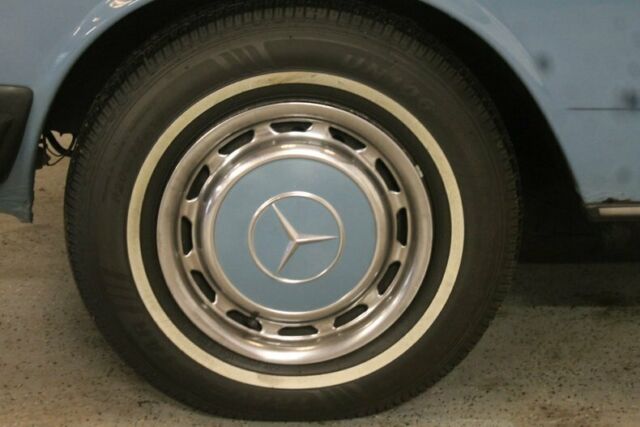 1982 Mercedes-Benz 240 D -- - photo 11