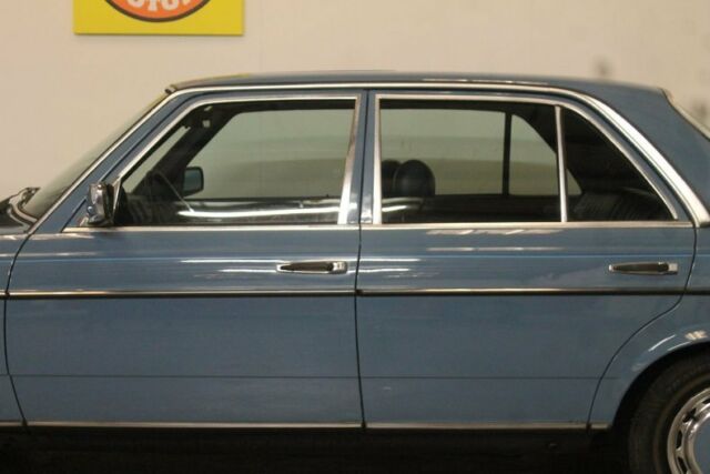 1982 Mercedes-Benz 240 D -- - photo 9