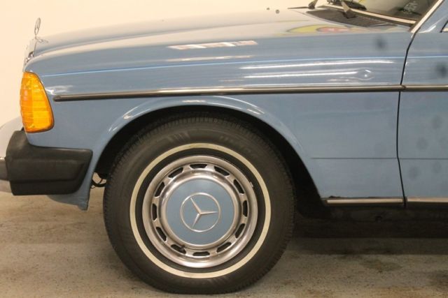 1982 Mercedes-Benz 240 D -- - photo 8
