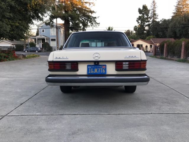1982 Mercedes-Benz 200-Series 240D - photo 5