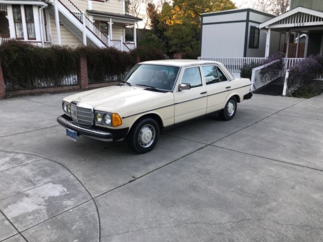 1982 Mercedes-Benz 200-Series 240D - photo 8