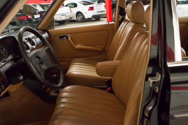 1982 Mercedes-Benz 300-Series 300D 4dr Turbodiesel Sedan - photo 11