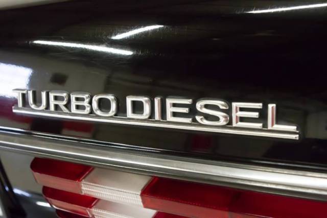1982 Mercedes-Benz 300-Series 300D 4dr Turbodiesel Sedan - photo 9
