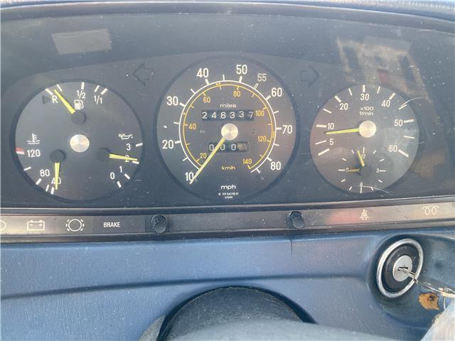 1982 Mercedes-Benz 300-Series 300CDT - photo 2