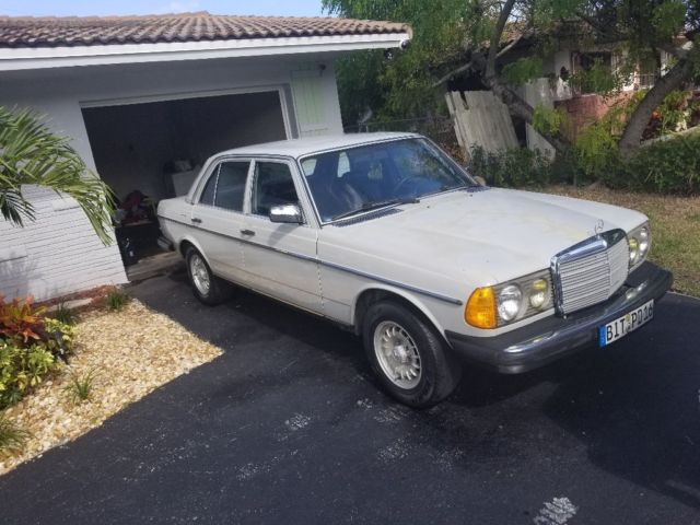 1982 Mercedes-Benz 300-Series 300D Turbodiesel W123 - photo 10