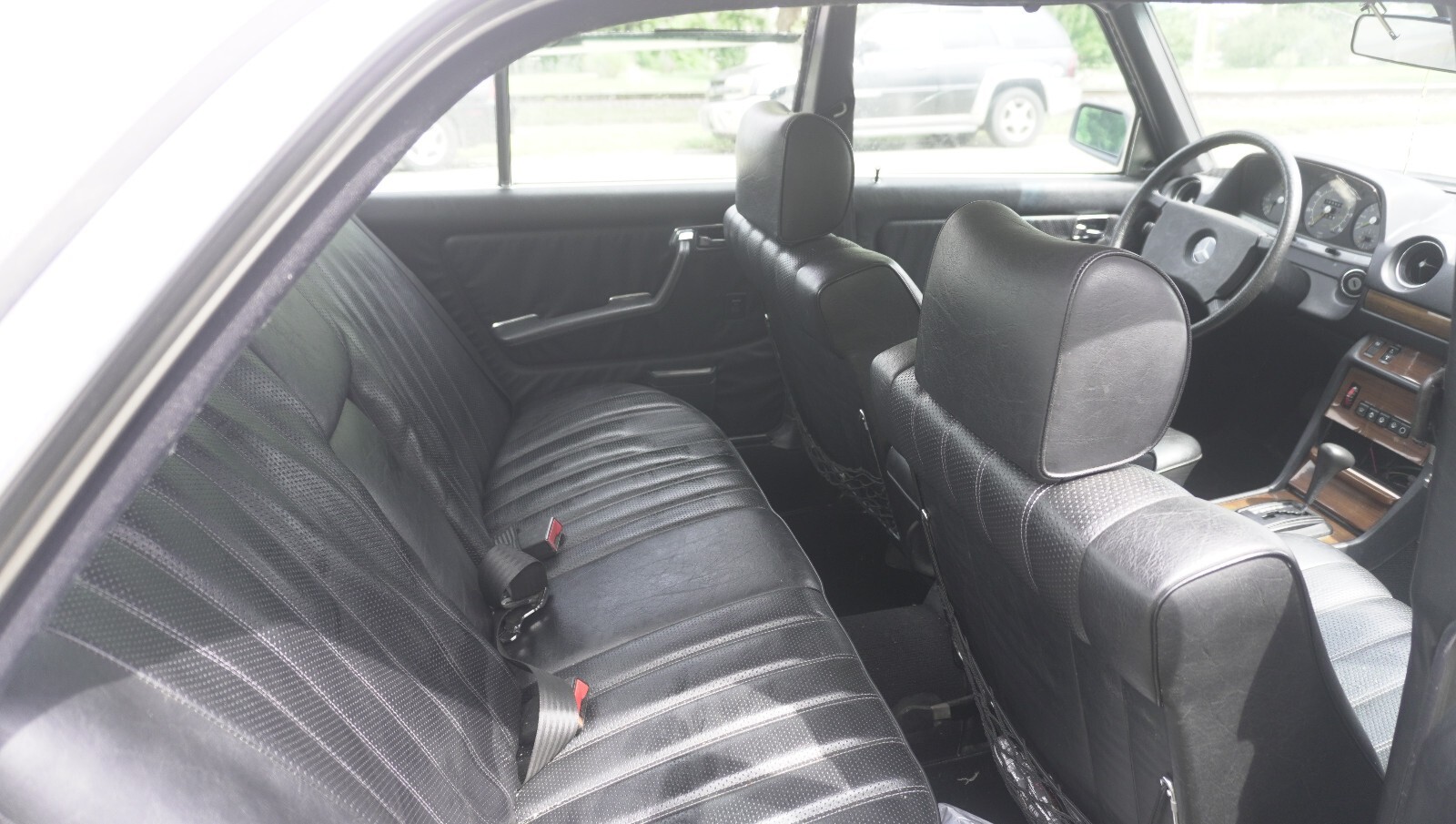 1982 Mercedes-Benz 300-Series - photo 5