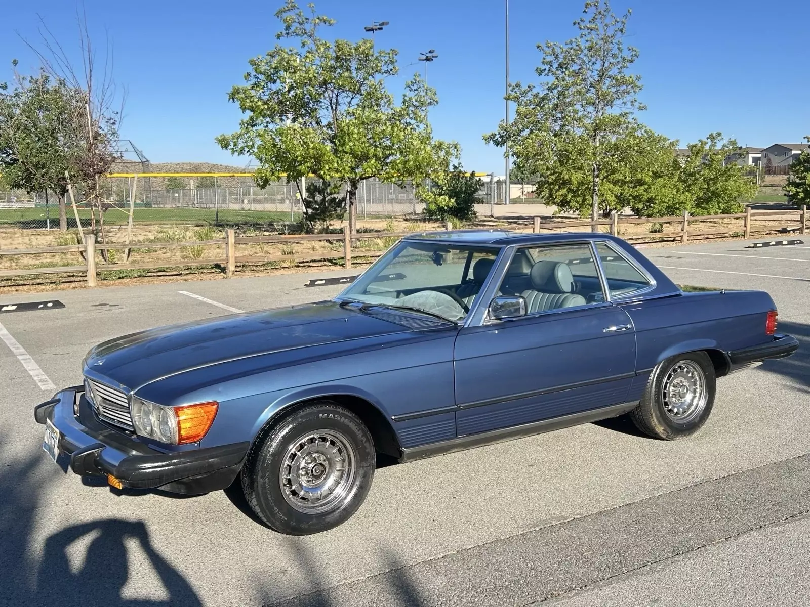 1982 Mercedes-Benz 300-Series Blue SL 1982 Mercedes-Benz 300-Series SL