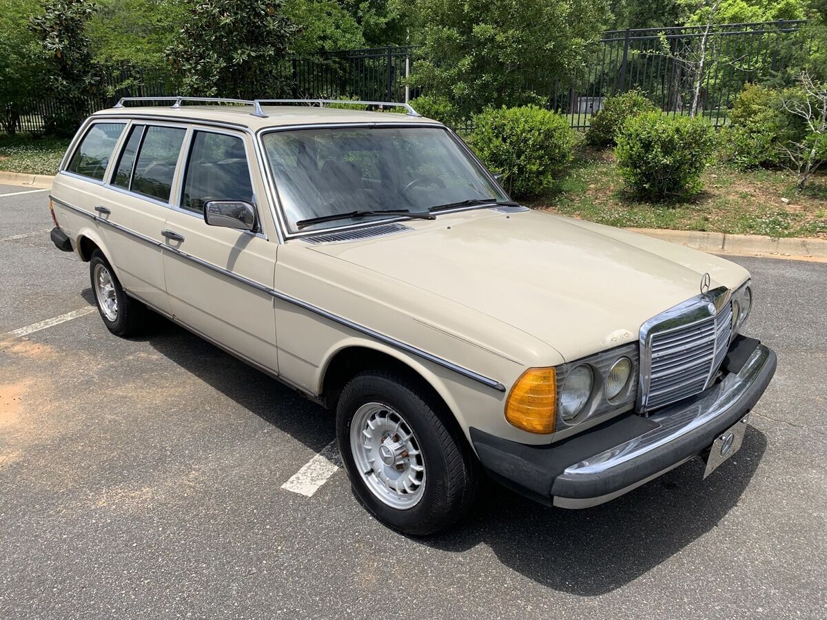 1982 Mercedes-Benz 300-Series TDT - photo 13