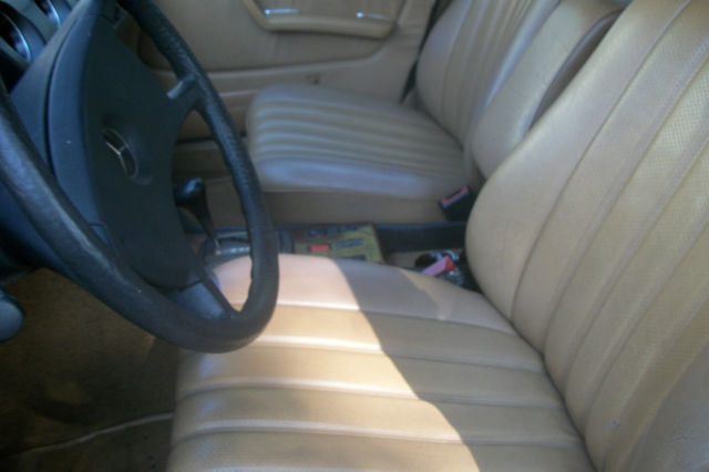 1982 Mercedes-Benz 300-Series - photo 3