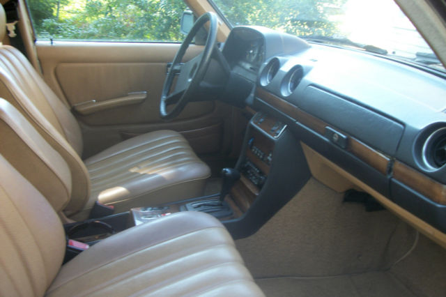 1982 Mercedes-Benz 300-Series - photo 5