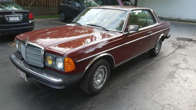 1982 Mercedes-Benz 300-Series Coupe