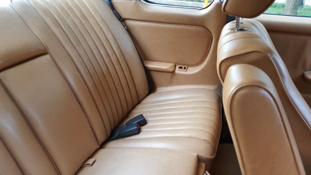 1982 Mercedes-Benz 300-Series Coupe - photo 13