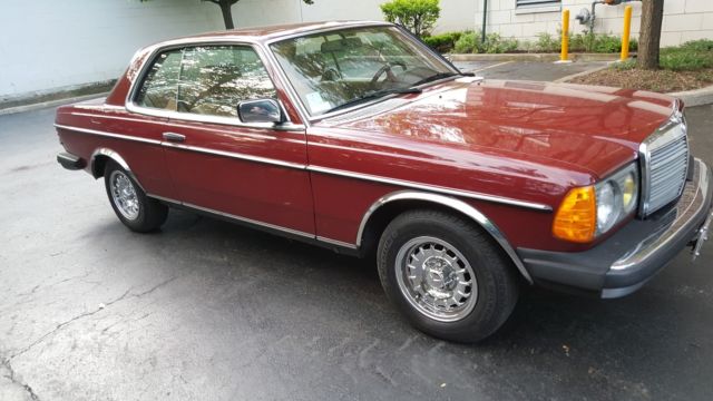 1982 Mercedes-Benz 300-Series Coupe - photo 3