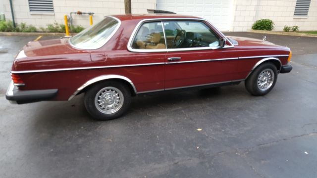 1982 Mercedes-Benz 300-Series Coupe - photo 4