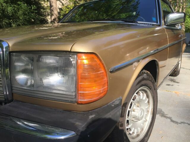 1982 Mercedes-Benz 300CD Coupe W123 TURBODIESEL Rare EURO Specifications MINT 1982 Mercedes-Benz 300-Series 300CD