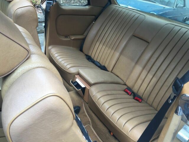 1982 Mercedes-Benz 300-Series 300CD - photo 9