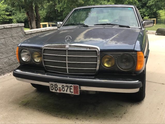 1982 Mercedes-Benz 300-Series CD Turbo Deisel - photo 3